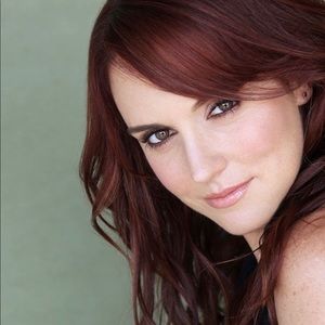 Meet your Posher, Selah